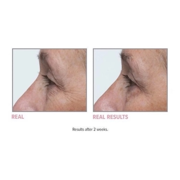 It cosmetics confidence in a cream NEW! - Picture 3 of 9